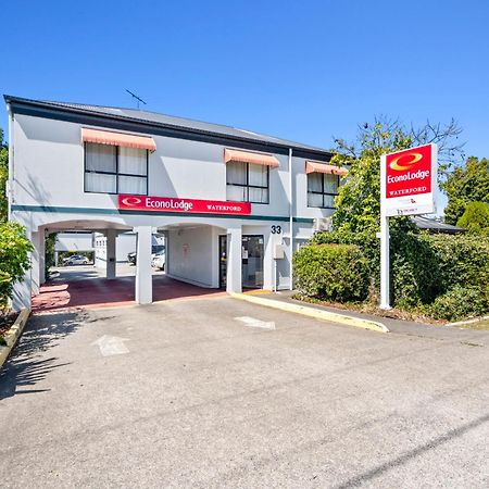 Econo Lodge Waterford Логанлі Екстер'єр фото