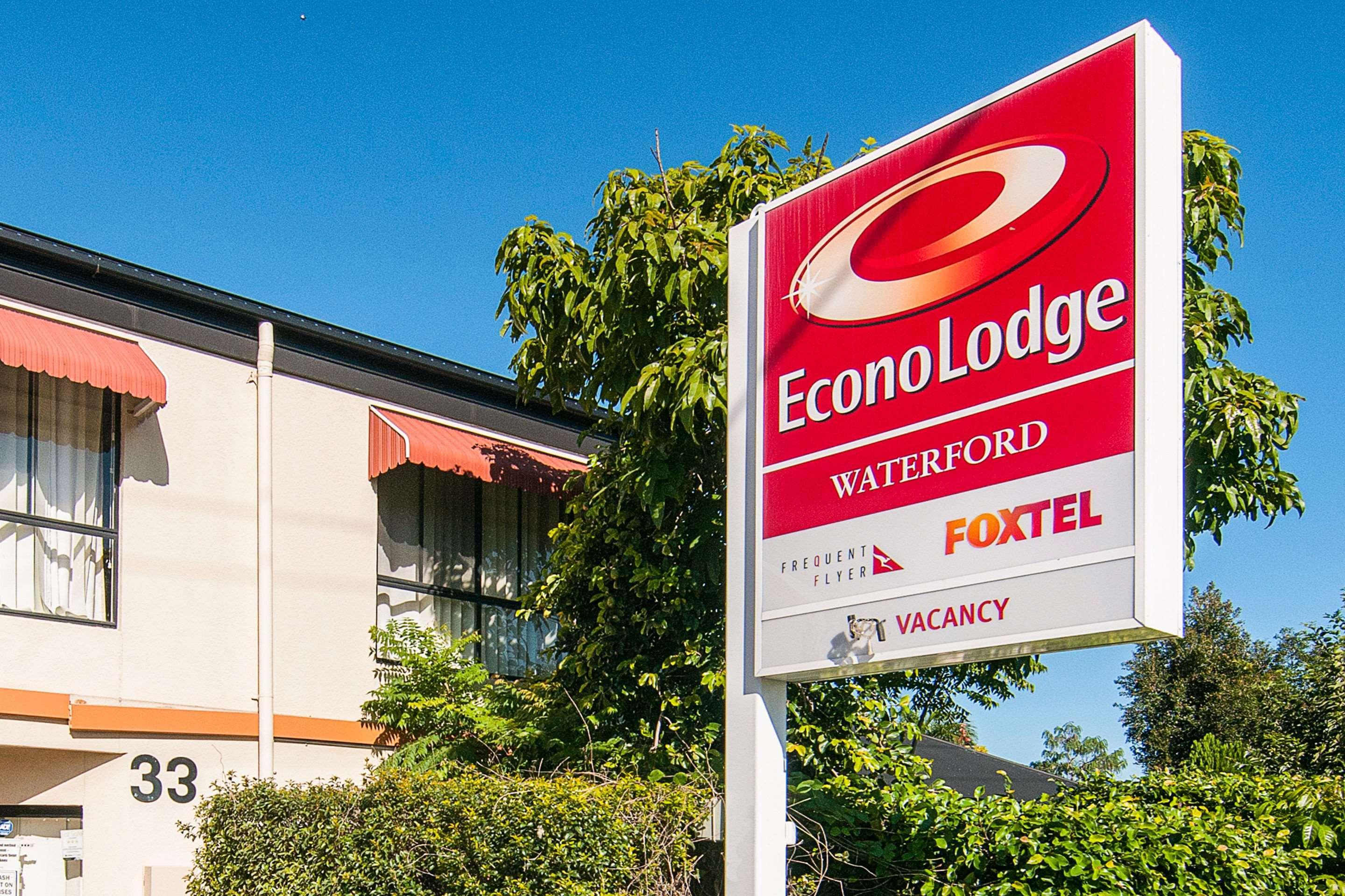 Econo Lodge Waterford Логанлі Екстер'єр фото