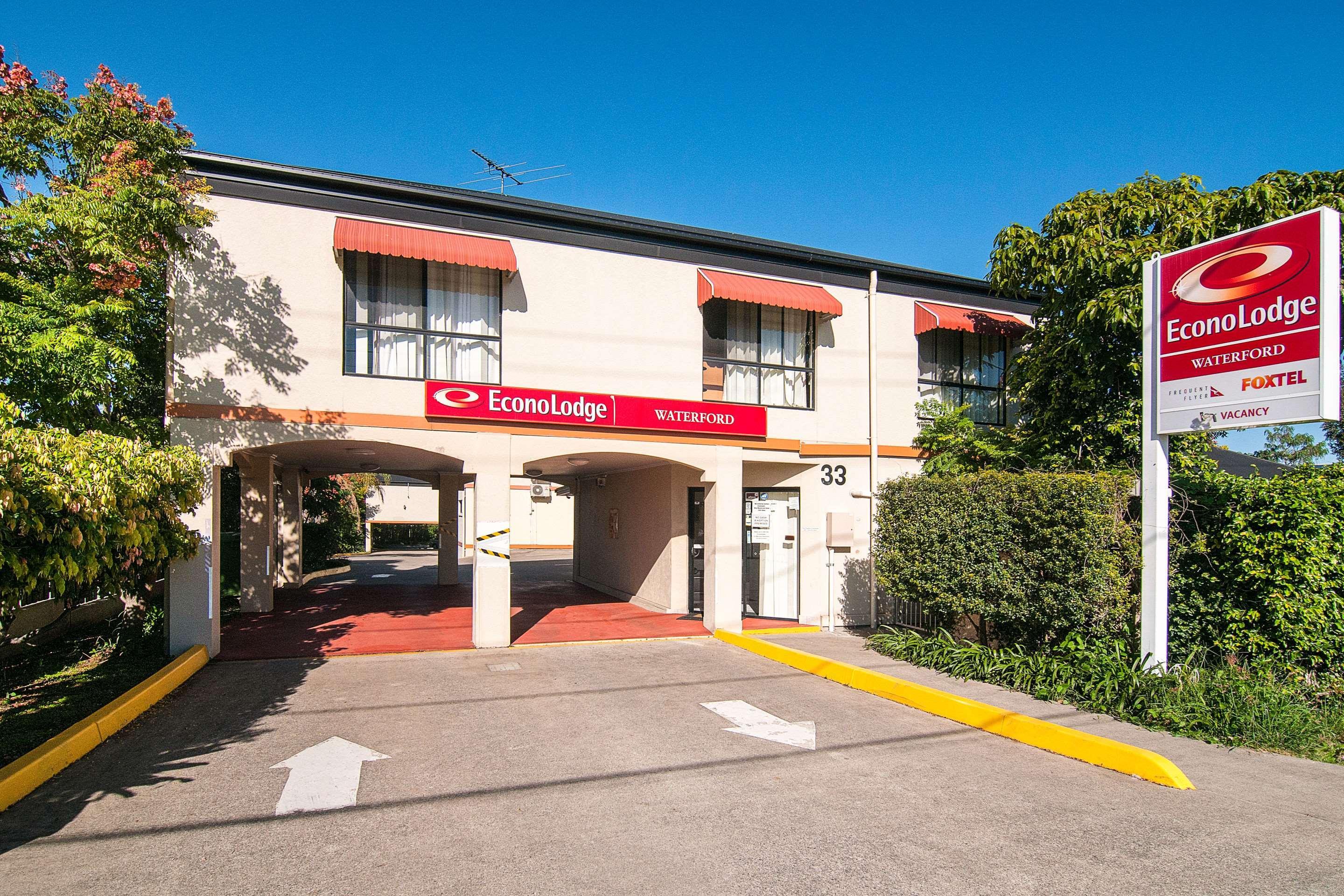 Econo Lodge Waterford Логанлі Екстер'єр фото