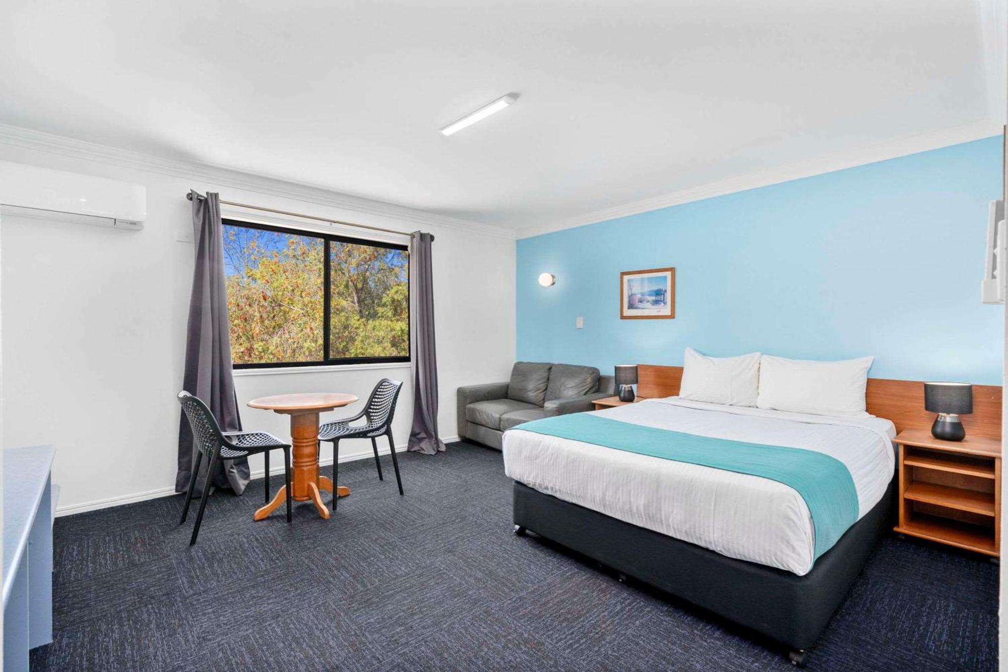 Econo Lodge Waterford Логанлі Екстер'єр фото