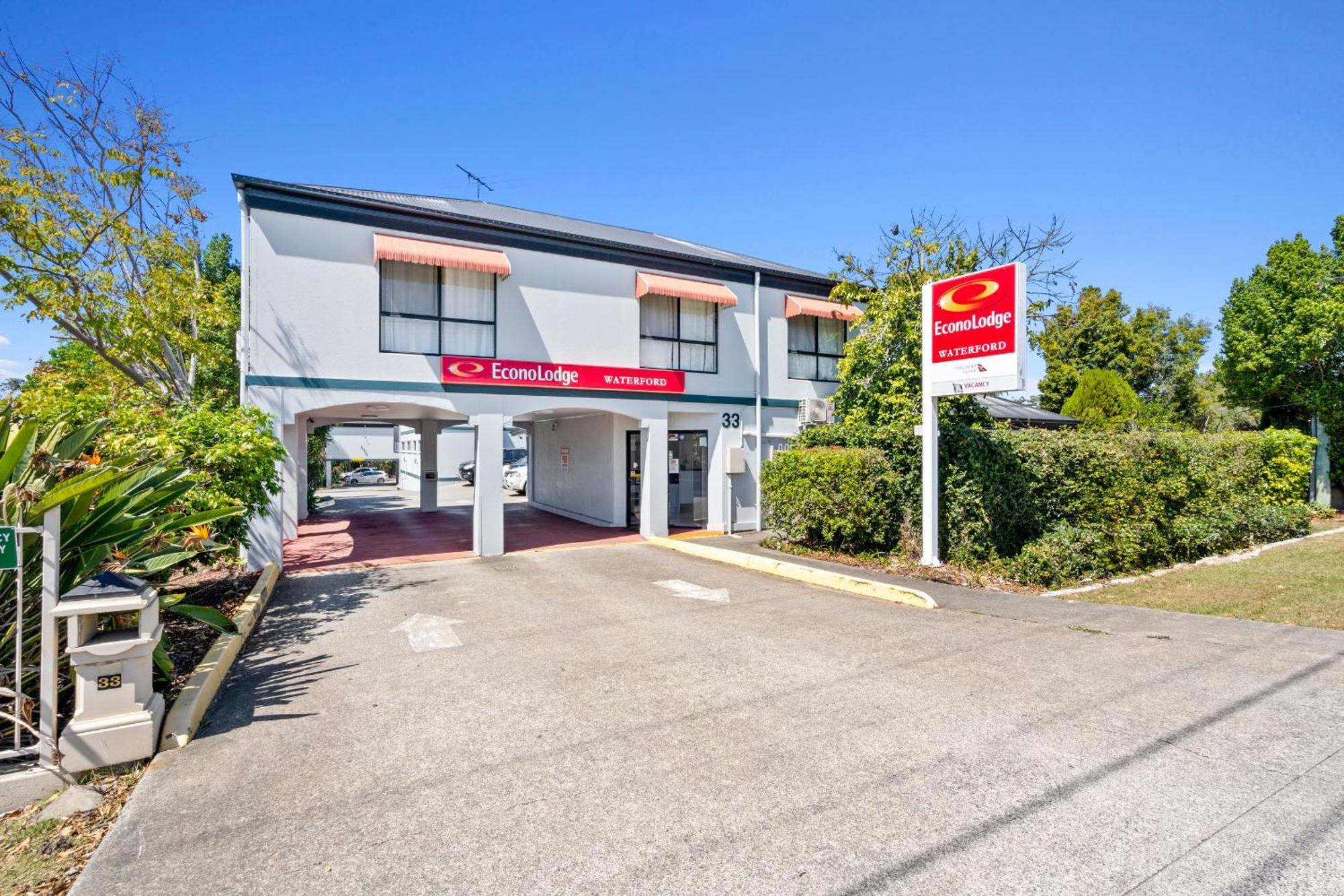 Econo Lodge Waterford Логанлі Екстер'єр фото