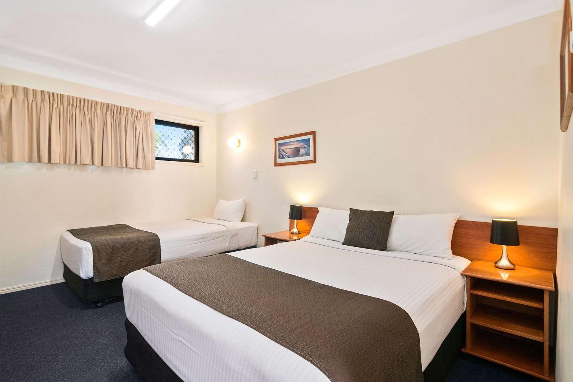 Econo Lodge Waterford Логанлі Екстер'єр фото