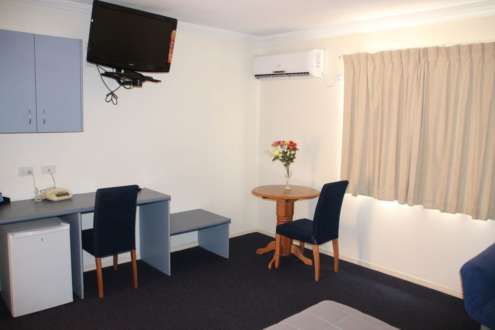 Econo Lodge Waterford Логанлі Екстер'єр фото